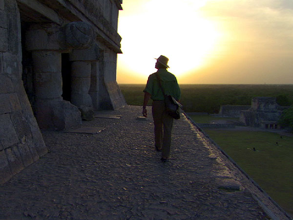 Digging for the Truth - Season 1 - Passage to the Maya Underworld - Z filmu