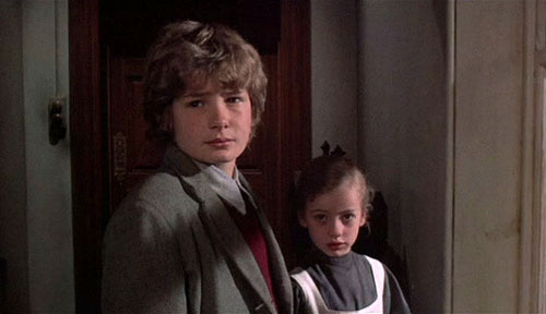 Whoever Slew Auntie Roo? - Film - Mark Lester, Chloe Franks