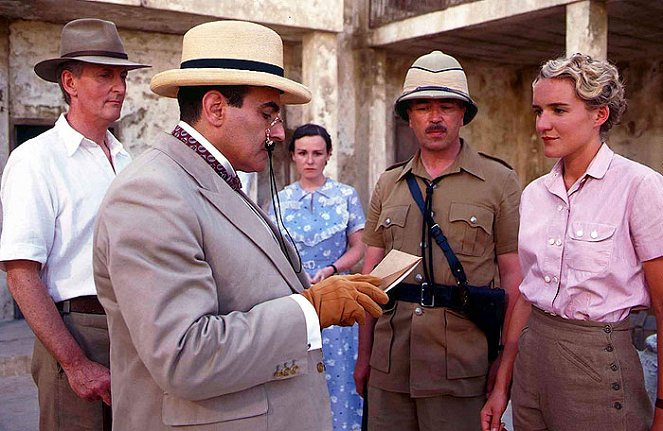Agatha Christie: Poirot - Season 8 - Murder in Mesopotamia - Photos - Hugh Fraser, David Suchet