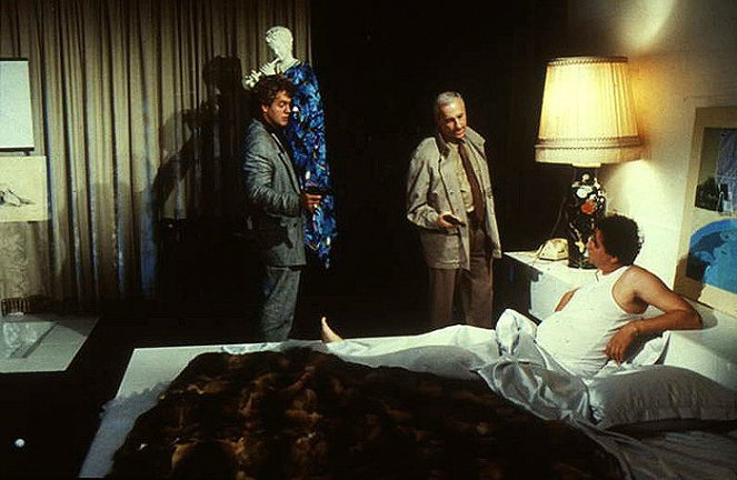Nie budzi się gliniarza, który śpi - Z filmu - Michel Serrault