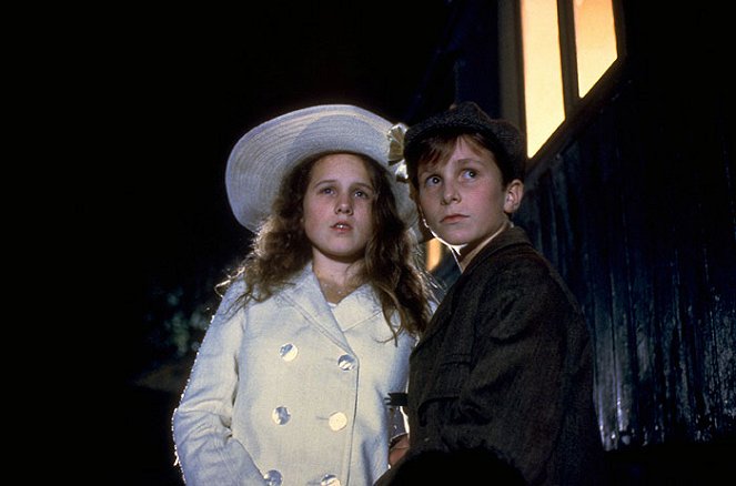 Anastasia: The Mystery of Anna - Van film - Jennifer Dundas, Christian Bale