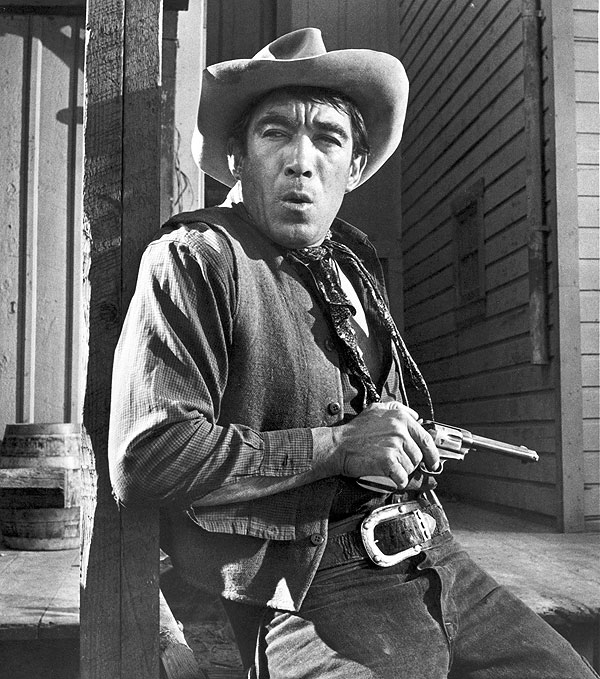 Man from Del Rio - Photos - Anthony Quinn
