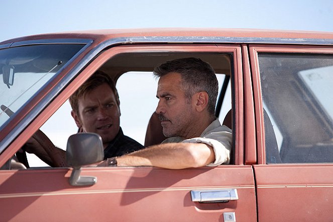 Los hombres que miraban fijamente a las cabras - De la película - Ewan McGregor, George Clooney