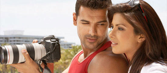 Dostana - Do filme - John Abraham, Priyanka Chopra Jonas