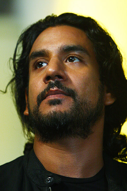 Lost - Eltűntek - Filmfotók - Naveen Andrews
