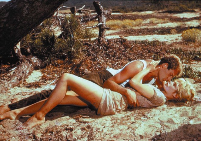 Ja Jumala loi naisen - Kuvat elokuvasta - Christian Marquand, Brigitte Bardot