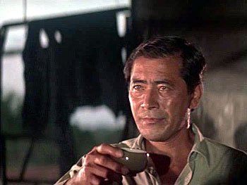 Peklo v Pacifiku - Z filmu - Toširó Mifune