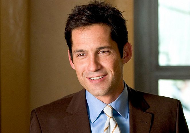 Miss Congeniality 2: Armed and Fabulous - Photos - Enrique Murciano