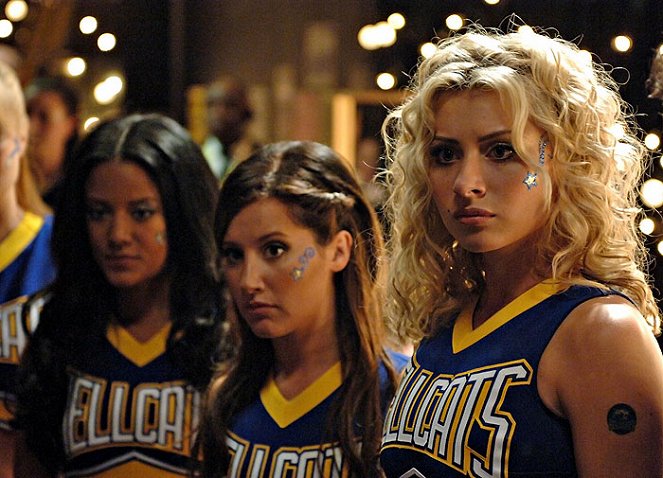 Hellcats - Season 1 - Filmfotók - Heather Hemmens, Ashley Tisdale, Aly Michalka