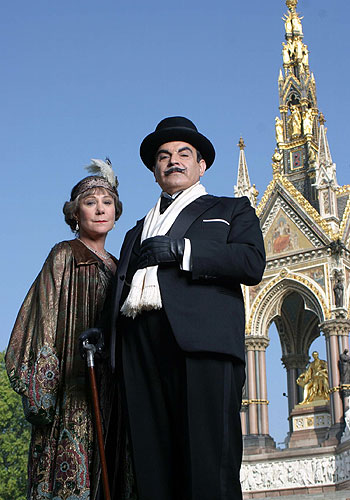 Agatha Christies Poirot - Mit offenen Karten - Filmfotos - Zoë Wanamaker, David Suchet