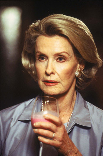 The Glow - Film - Dina Merrill