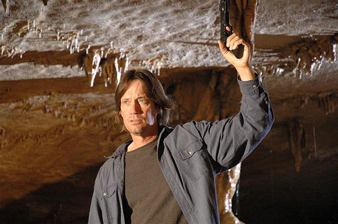 Fire from Below - Photos - Kevin Sorbo
