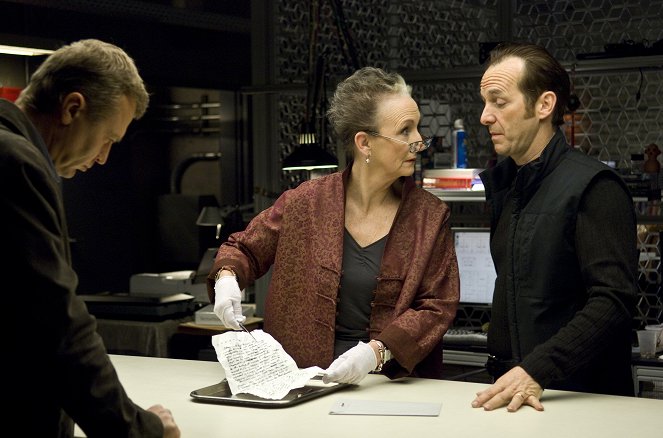 Dupla Sedução - Do filme - Oleg Shtefanko, Kathleen Chalfant, Denis O'Hare