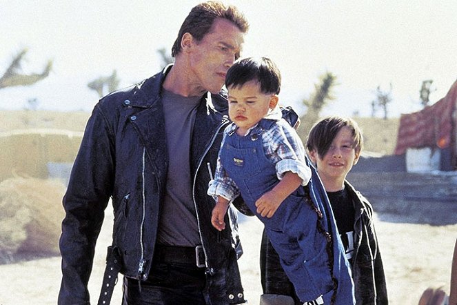 Terminátor 2: Den zúčtování - Z filmu - Arnold Schwarzenegger, Edward Furlong