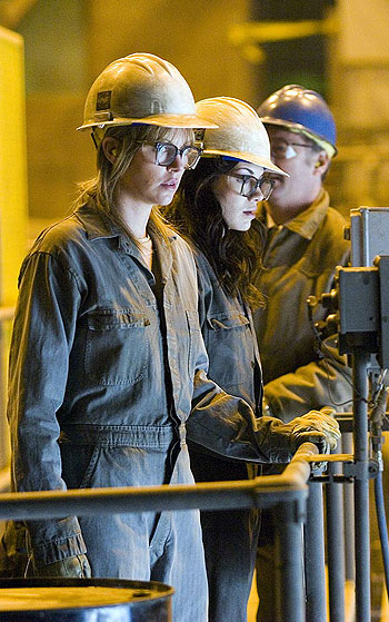 North Country - Photos - Charlize Theron, Michelle Monaghan