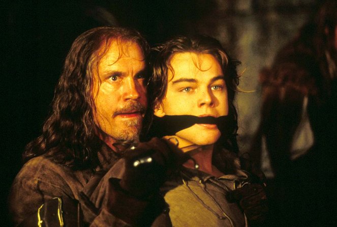 Człowiek w żelaznej masce - Z filmu - John Malkovich, Leonardo DiCaprio