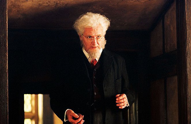 Opowieści z Narnii: Lew, czarownica i stara szafa - Z filmu - Jim Broadbent