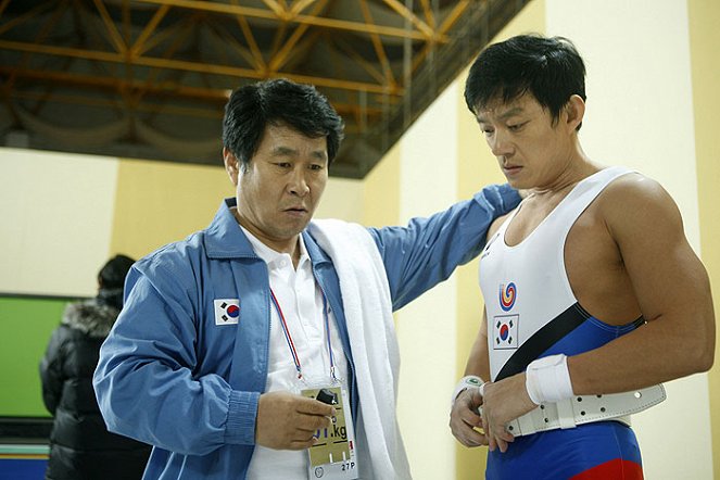 Bronze Medalist - Photos - Ju-bong Gi, Beom-soo Lee