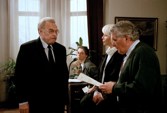 Bakaláři 1997 - Lakomec - Z filmu - Luděk Munzar, Eva Horká, Hana Čížková, Ladislav Trojan