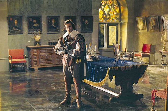 D'Artagnan ja kolme muskettisoturia - Kuvat elokuvasta - Georges Descrières