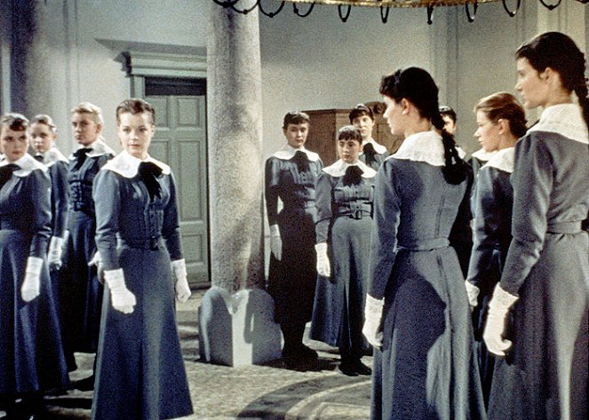 Děvčata v uniformě - Z filmu - Romy Schneider