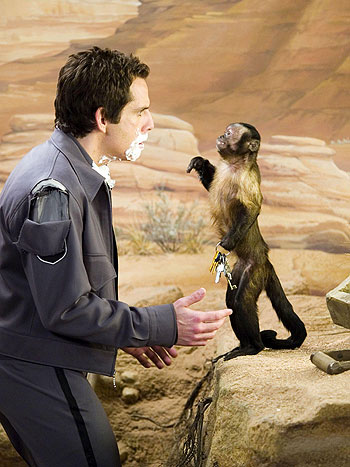 À Noite, no Museu - Do filme - Ben Stiller, a macaca Crystal