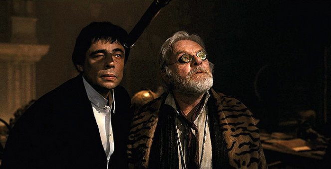 Vlkolak - Z filmu - Benicio Del Toro, Anthony Hopkins