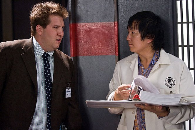 Get Smart's Bruce and Lloyd Out of Control - Z filmu - Nate Torrence, Masi Oka