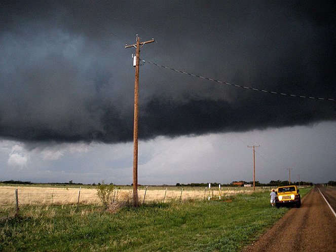 Storm Chasers - Photos