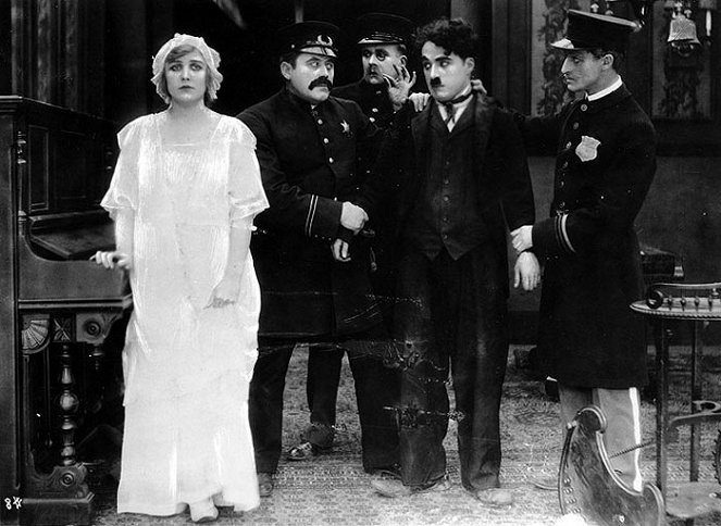 Police - Filmfotos - Edna Purviance, Charlie Chaplin