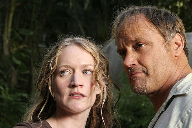 Lost - Photos - Paula Malcomson, Michael Bowen