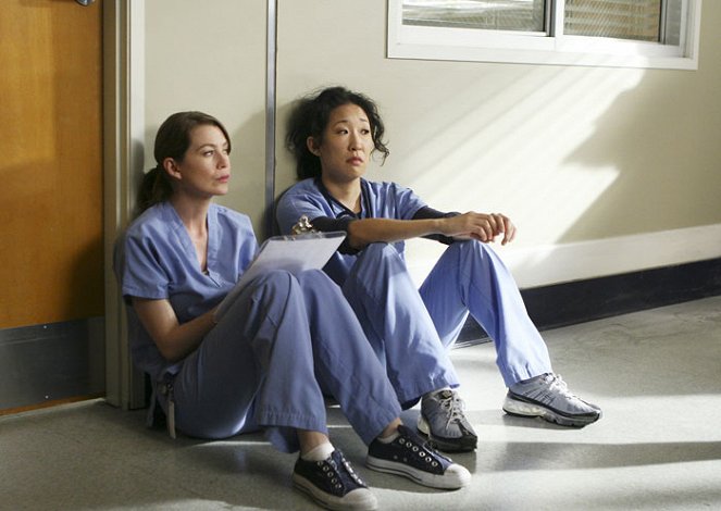 Grey's Anatomy - Die jungen Ärzte - Toxisch - Filmfotos - Ellen Pompeo, Sandra Oh