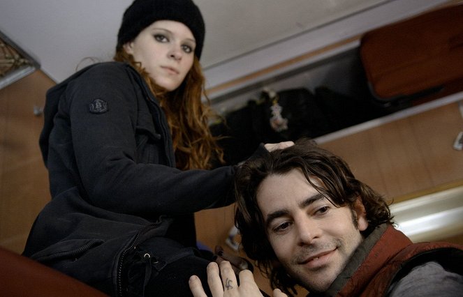 Expres smrti - Z filmu - Kate Mara, Eduardo Noriega