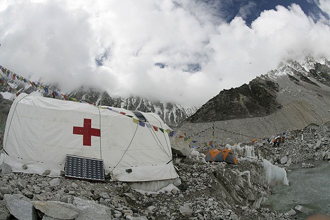 Everest E.R. - Photos