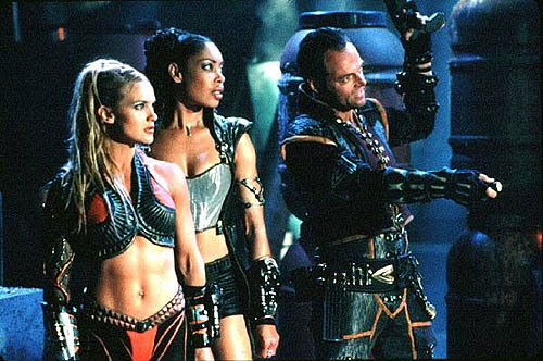 Cleopatra 2525 - Last Stand - Z filmu - Victoria Pratt, Gina Torres, Bruce Hopkins