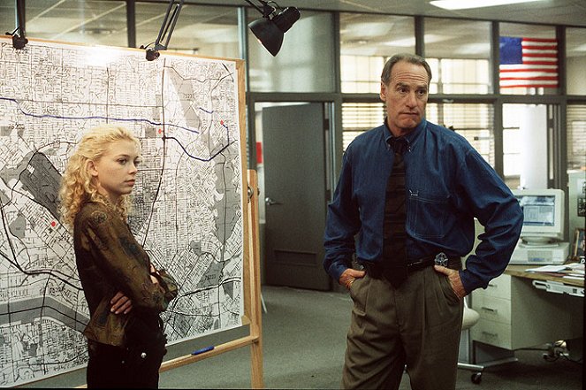 To Serve and Protect - Filmfotos - Amanda Detmer, Craig T. Nelson