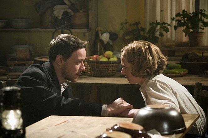 The Last Station - Photos - James McAvoy, Kerry Condon
