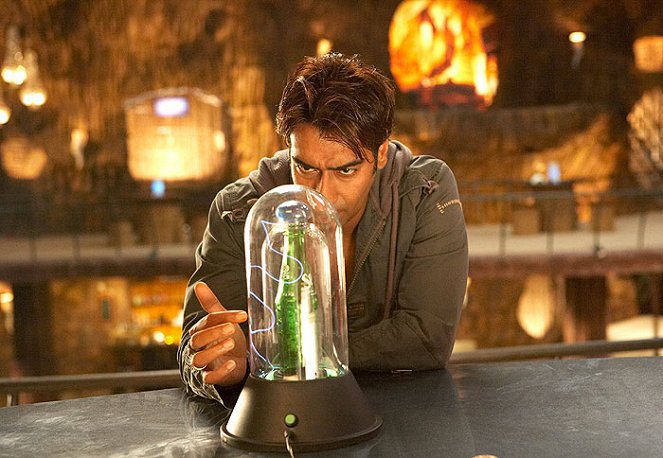 Sunday - Filmfotos - Ajay Devgan