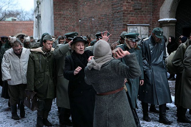 Das Massaker von Katyn - Filmfotos - Maja Komorowska