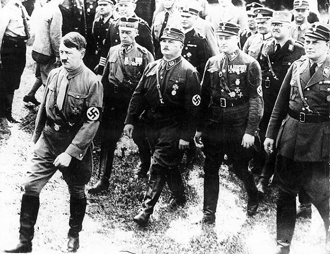 Infamous Assassinations - Z filmu - Adolf Hitler