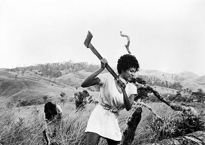 Chained Women - Photos - Pam Grier