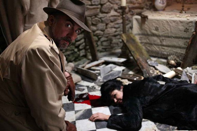 Agatha Christie: Mörderische Spiele - Gute Erholung - Filmfotos - Antoine Duléry
