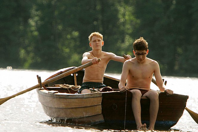 Kim Novaková se v Genezaretském jezeře nikdy nekoupala - Z filmu - Anton Lundqvist, Jesper Adefelt