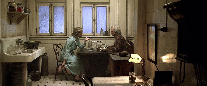 The Curious Case of Benjamin Button - Van film - Tilda Swinton, Brad Pitt
