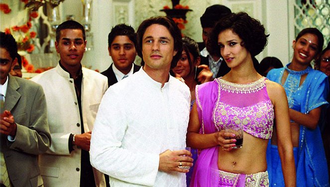 Coup de foudre à Bollywood - Film - Martin Henderson, Indira Varma