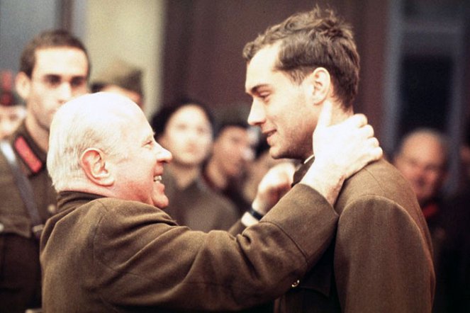 Duell - Enemy at the Gates - Filmfotos - Bob Hoskins, Jude Law