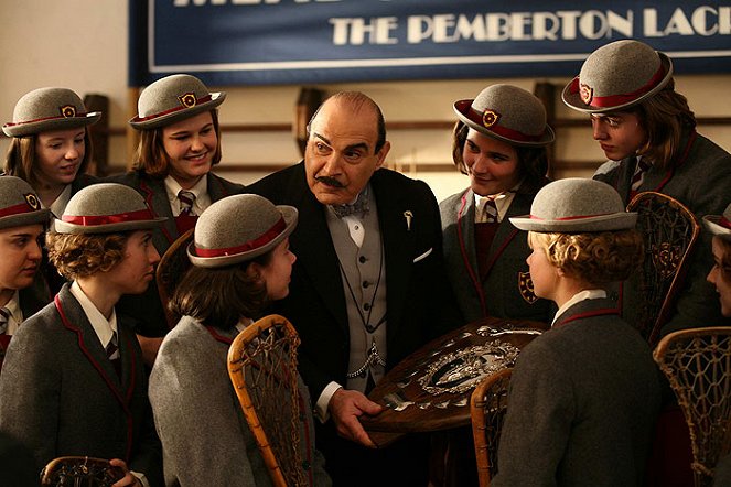 Agatha Christie's Poirot - Cat Among the Pigeons - De la película - David Suchet