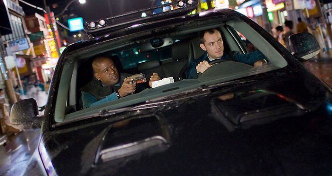 Repo Men - Photos - Forest Whitaker, Jude Law