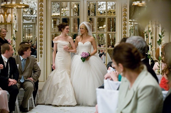 Bride Wars - Beste Feindinnen - Filmfotos - Anne Hathaway, Kate Hudson