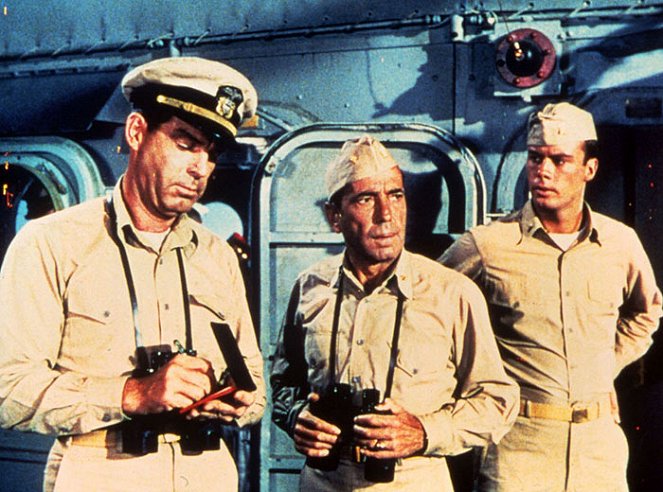 Zendülés a Caine hadihajón - Filmfotók - Fred MacMurray, Humphrey Bogart, Robert Francis